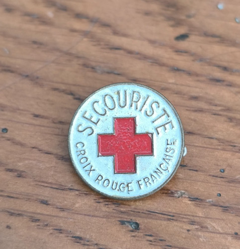 Insigne peint secouriste - secouriste, croix