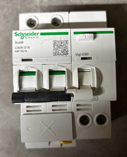 Disjoncteur 16a courbe avec - disjoncteur,