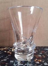 VASE cristal DAUM France TULIPE décor relief Joli modèle  