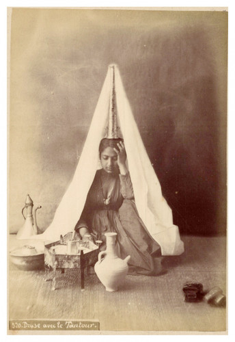 Liban femme druze portant - druze,