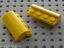 2 x LEGO Yellow Brick Curved Top ref 6081 Set 4888 8292 7666 3221 3826 7631 6561