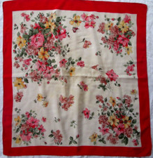 GUCCI  Foulard  soie  en TBEG