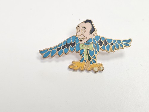 Pin rétro politique ancien - pin's,