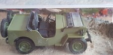 JEEP WILLYS AU 1/43EME EN BOITE VITRINE VOIR PHOTOS IXO JAMES BOND