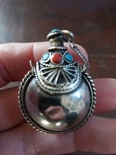 Boite khol argent berbere - a,