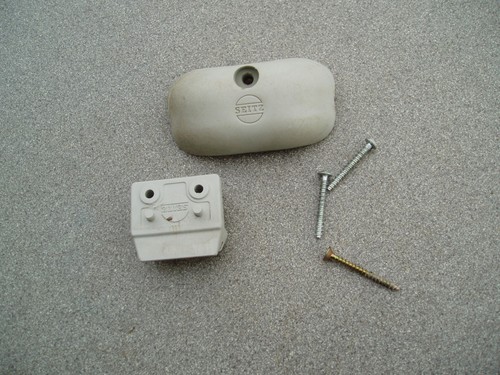 Caravan habitation door keep - habitation,