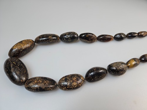 Collier ambre brut - , véritable