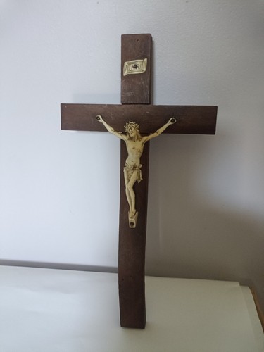 Crucifix ancien bois - en, et