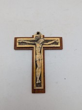 47 - CRUCIFIX CROIX  RELIGION sur BOIS