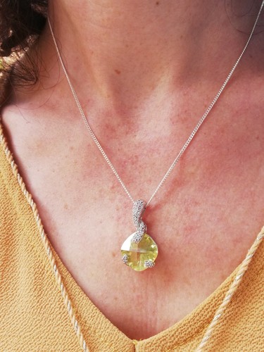 Pendentif chaîne en - pendentif, et