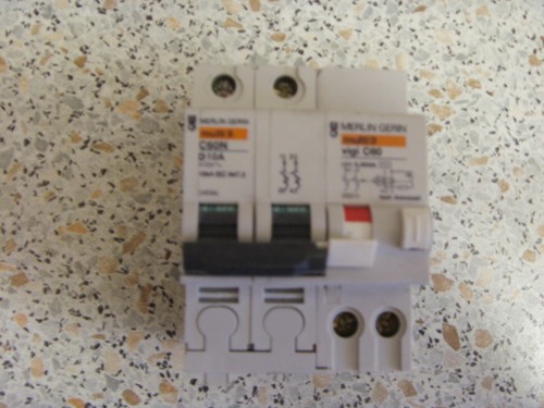 Disjoncteur bipolaire merlin - disjoncteur,