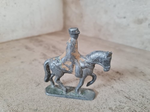 Ancien cheval et son - ancien,