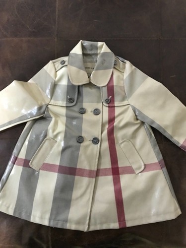 Burberry girls raincoat size - , 2