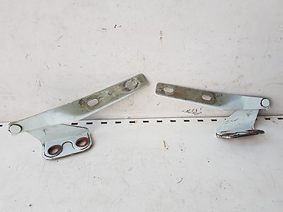 Charnière capot moteur pour
