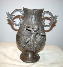 Vase en étain feuille de