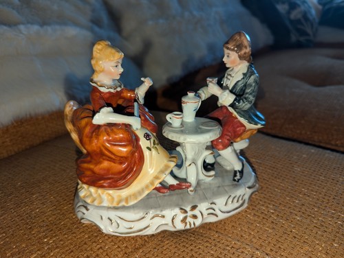 Statuette porcelaine couple