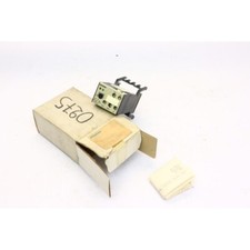 Siemens 7PX1040-1AB30 relais temporisé Old stock (B79)