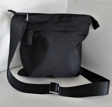 SAC CHABRAND NOIR EN TOILE ENDUITE ET CUIR