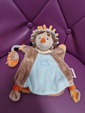 DOUDOU MARIONNETTE HÉRISSON NATTOU LITTLE GARDEN MARRON ORANGE BLEU 25CM