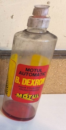 Petit bidon huile burette - bidon,
