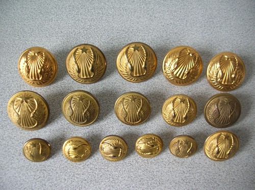 Lot anciens boutons - de,