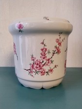 Cache-pot ancien en porcelaine
