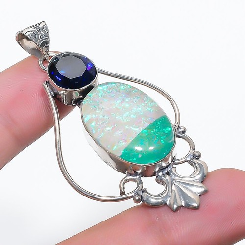 Pendentif pierre précieuse
