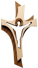 Crucifix mural en bois style