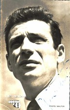 Yves Montand Signature