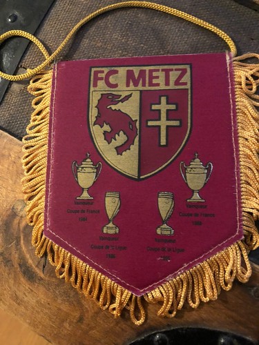 Superbe fanion pennant wimpel - superbe,
