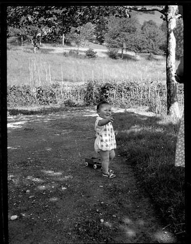 Jeune enfant bébé nourrisson
