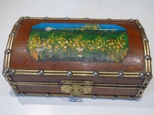 Boite à bijoux, forme coffre