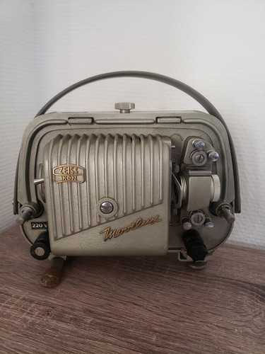 Ancien projecteur xxème - ancien,