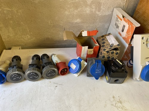 Lot materiel électrique - materiel,