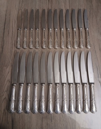 Couteaux métal argenté - 24,
