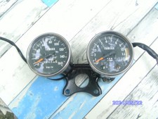 YAMAHA 125 RD AS3 COMPTEUR COMPTE TOURS AVEC LE SUPPORT ET LES FAISCEAUX