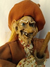 Sorcière Halloween A Suspendre Ou A Poser, Beau Visage Gracieux 32 Cm