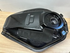 UN RESERVOIR NU MOTO YAMAHA