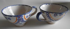 ANCIENNE PAIRE DE TASSE