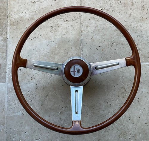 Volant alfa romeo bois 1970 - bois,