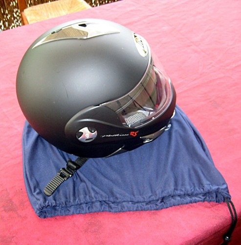 Casque moto visière soleil