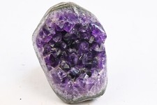 Druse D'Amethyste d'uruguay 151g bord poli  belle couleur amas amethyste