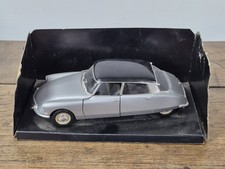 Voiture Miniature Citroën Ds