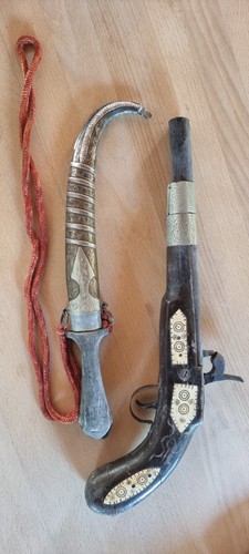 Pistolet ancien fantasia - ancien,