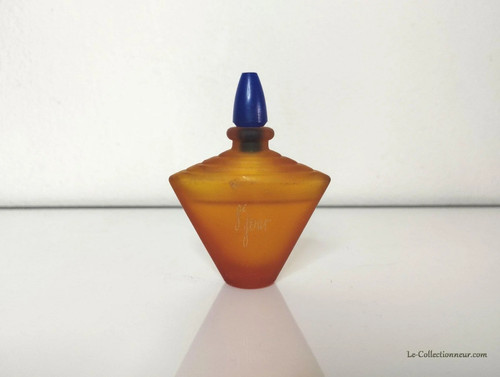 Miniature parfum 8ème - de,