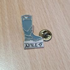 (ZE) Pins pin's pin lapel botte aigle boot chasse pêche eagle