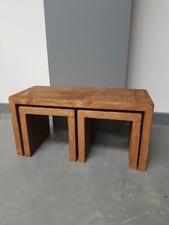 Nid rustique de trois tables