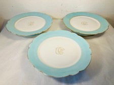 Bel ensemble de trois