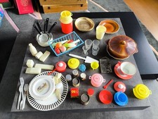 JOUET ANCIEN ENSEMBLE DINETTE ASSIETTE CASSEROLE VERRE CONSERVE ANNEES 60 BEU