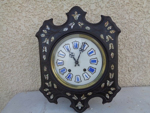 Pendule carillon horloge oeil